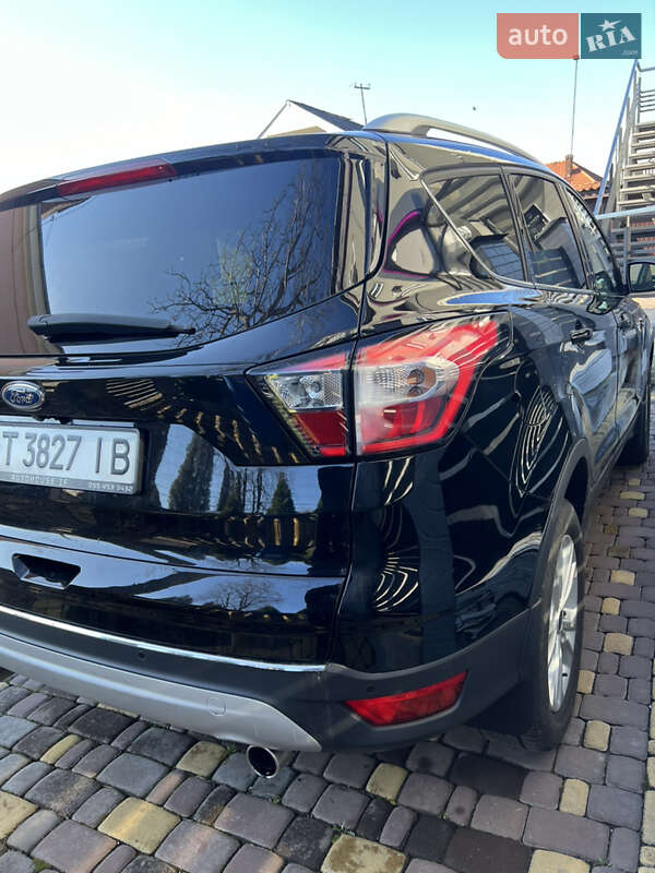 Внедорожник / Кроссовер Ford Kuga 2017 в Коломые