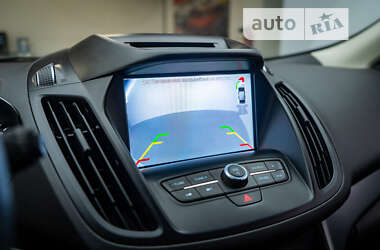 Внедорожник / Кроссовер Ford Kuga 2019 в 
