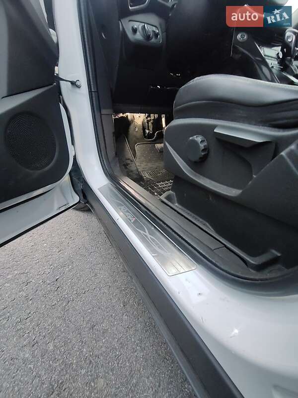 Внедорожник / Кроссовер Ford Kuga 2013 в Шептицькому