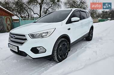 Позашляховик / Кросовер Ford Kuga 2019 в Овручі