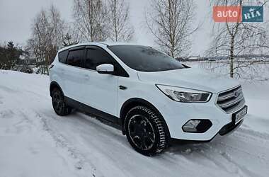 Позашляховик / Кросовер Ford Kuga 2019 в Овручі