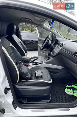 Позашляховик / Кросовер Ford Kuga 2012 в Одесі
