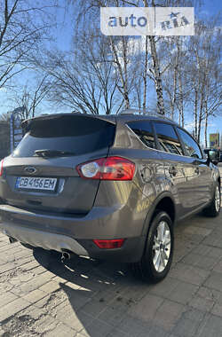 Позашляховик / Кросовер Ford Kuga 2012 в Чернігові