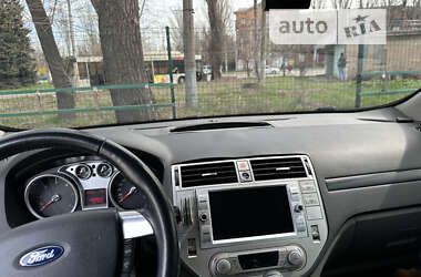 Внедорожник / Кроссовер Ford Kuga 2012 в Кривом Роге