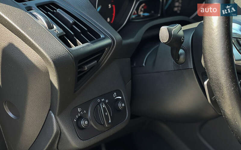 Позашляховик / Кросовер Ford Kuga 2013 в Чернівцях