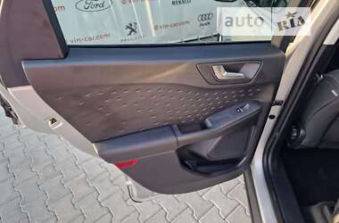 Внедорожник / Кроссовер Ford Kuga 2020 в Виннице