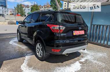 Внедорожник / Кроссовер Ford Kuga 2017 в Тернополе