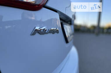 Позашляховик / Кросовер Ford Kuga 2012 в Полтаві