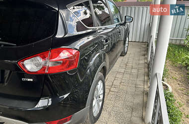 Внедорожник / Кроссовер Ford Kuga 2010 в 