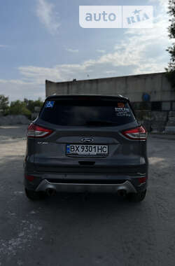 Внедорожник / Кроссовер Ford Kuga 2013 в Нетешине