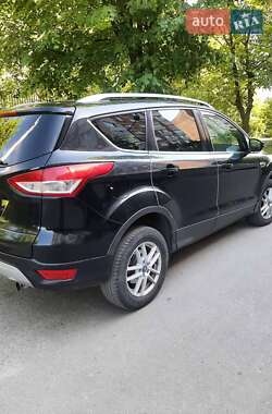 Внедорожник / Кроссовер Ford Kuga 2015 в 