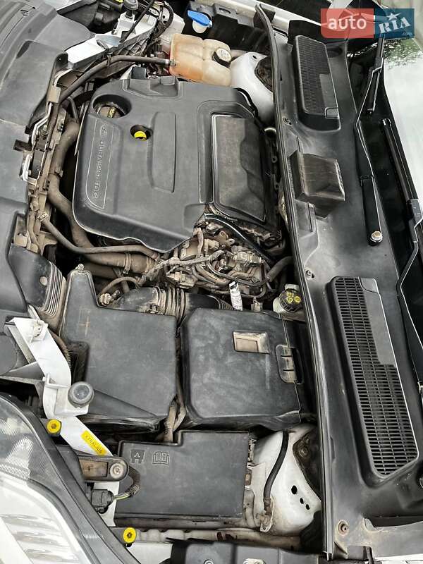 Внедорожник / Кроссовер Ford Kuga 2011 в Великих Мостах