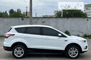 Внедорожник / Кроссовер Ford Kuga 2017 в Киеве