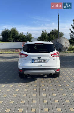 Внедорожник / Кроссовер Ford Kuga 2014 в 