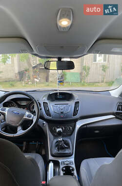 Внедорожник / Кроссовер Ford Kuga 2014 в 