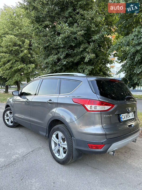 Внедорожник / Кроссовер Ford Kuga 2013 в Черкассах