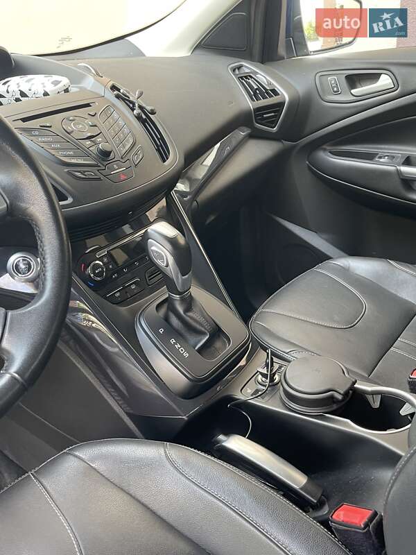 Внедорожник / Кроссовер Ford Kuga 2014 в Калуше