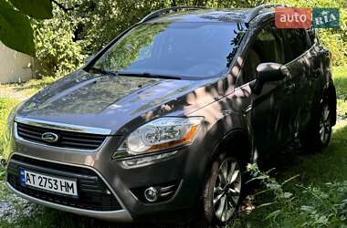 Внедорожник / Кроссовер Ford Kuga 2012 в 