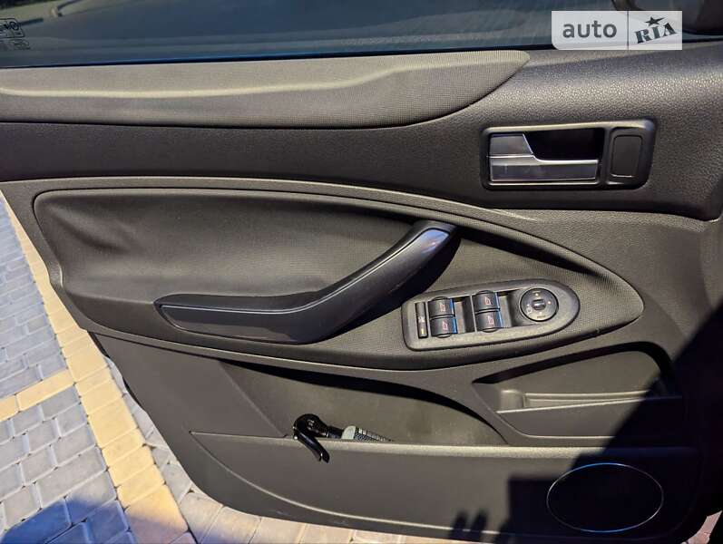 Внедорожник / Кроссовер Ford Kuga 2011 в Одессе