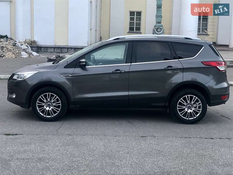 Внедорожник / Кроссовер Ford Kuga 2013 в Желтых Водах
