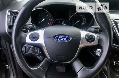 Позашляховик / Кросовер Ford Kuga 2013 в Жовтих Водах