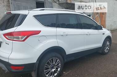 Внедорожник / Кроссовер Ford Kuga 2015 в Запорожье