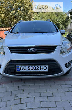 Позашляховик / Кросовер Ford Kuga 2011 в Луцьку