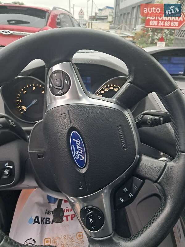 Внедорожник / Кроссовер Ford Kuga 2013 в Тернополе