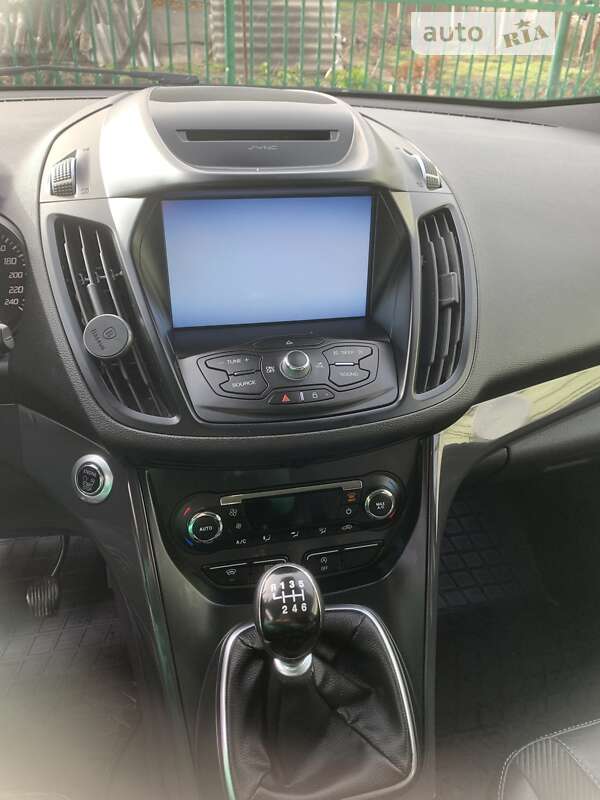 Позашляховик / Кросовер Ford Kuga 2015 в Тернополі