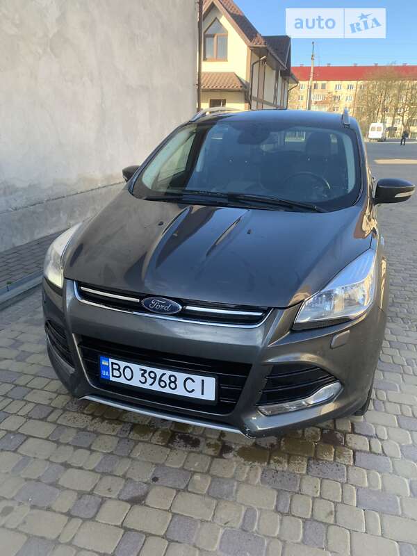 Позашляховик / Кросовер Ford Kuga 2015 в Тернополі