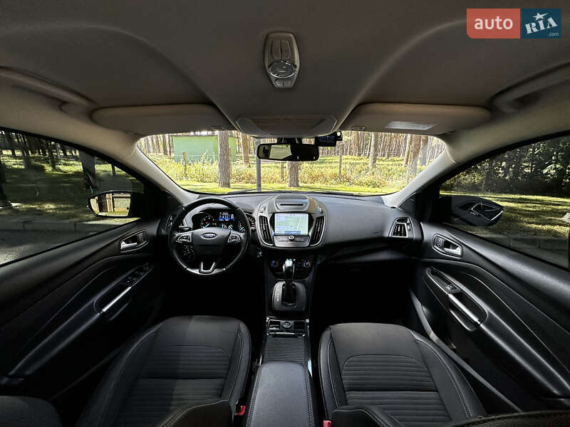 Внедорожник / Кроссовер Ford Kuga 2019 в Чернигове