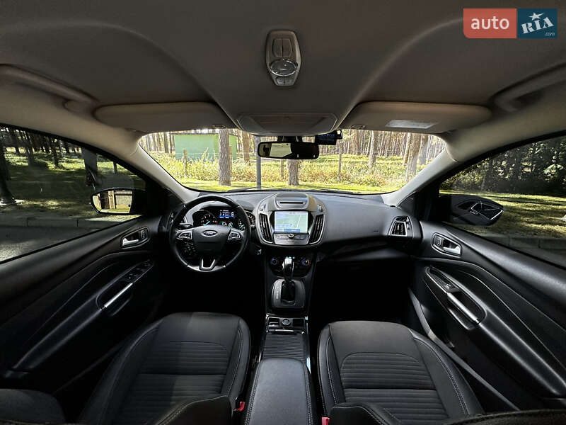 Внедорожник / Кроссовер Ford Kuga 2019 в Чернигове