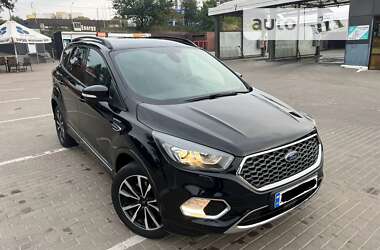 Внедорожник / Кроссовер Ford Kuga 2017 в Ровно