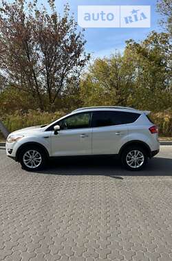 Позашляховик / Кросовер Ford Kuga 2011 в Ніжині