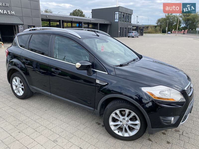 Внедорожник / Кроссовер Ford Kuga 2010 в Дрогобыче