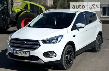 Позашляховик / Кросовер Ford Kuga 2019 в Теплику