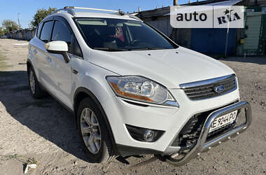 Внедорожник / Кроссовер Ford Kuga 2011 в Вольногорске