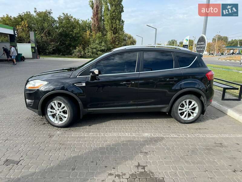 Позашляховик / Кросовер Ford Kuga 2012 в Харкові