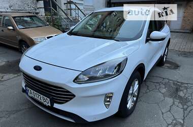 Внедорожник / Кроссовер Ford Kuga 2020 в Киеве