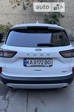 Внедорожник / Кроссовер Ford Kuga 2020 в Киеве