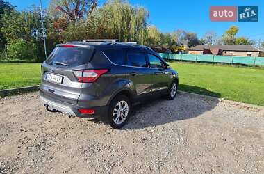 Внедорожник / Кроссовер Ford Kuga 2019 в 