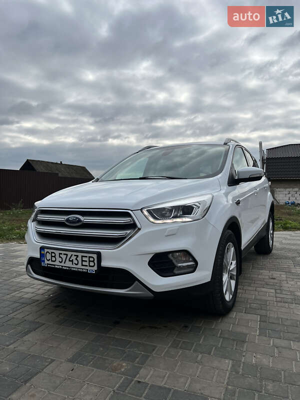 Внедорожник / Кроссовер Ford Kuga 2019 в Бершади