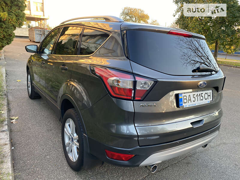 Позашляховик / Кросовер Ford Kuga 2016 в Києві фото 5 Позашляховик / Кросовер Ford Kuga 2016 в Києві