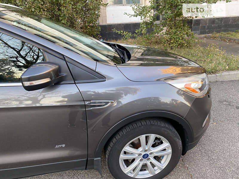 Позашляховик / Кросовер Ford Kuga 2016 в Києві фото 22 Позашляховик / Кросовер Ford Kuga 2016 в Києві