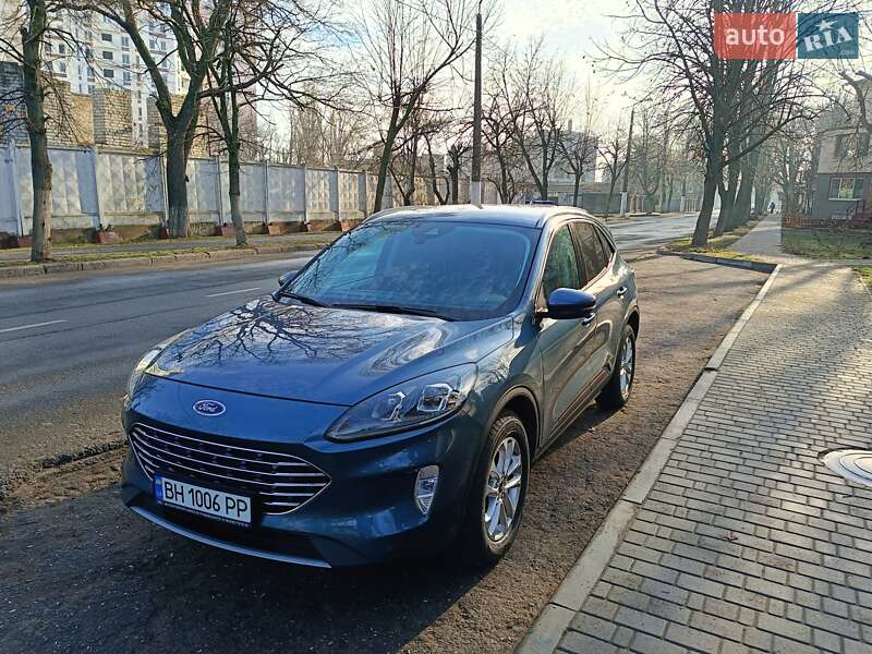Ford Kuga 2021