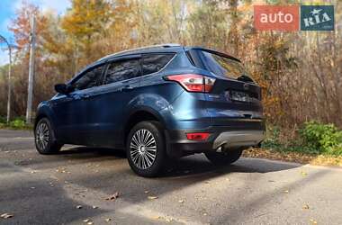 Внедорожник / Кроссовер Ford Kuga 2019 в Киеве