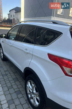 Внедорожник / Кроссовер Ford Kuga 2014 в Ивано-Франковске