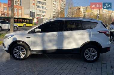 Позашляховик / Кросовер Ford Kuga 2017 в Львові