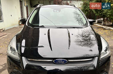 Внедорожник / Кроссовер Ford Kuga 2016 в 
