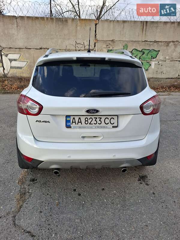 Внедорожник / Кроссовер Ford Kuga 2012 в Запорожье